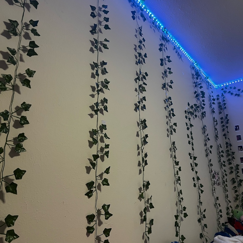 Fake vines